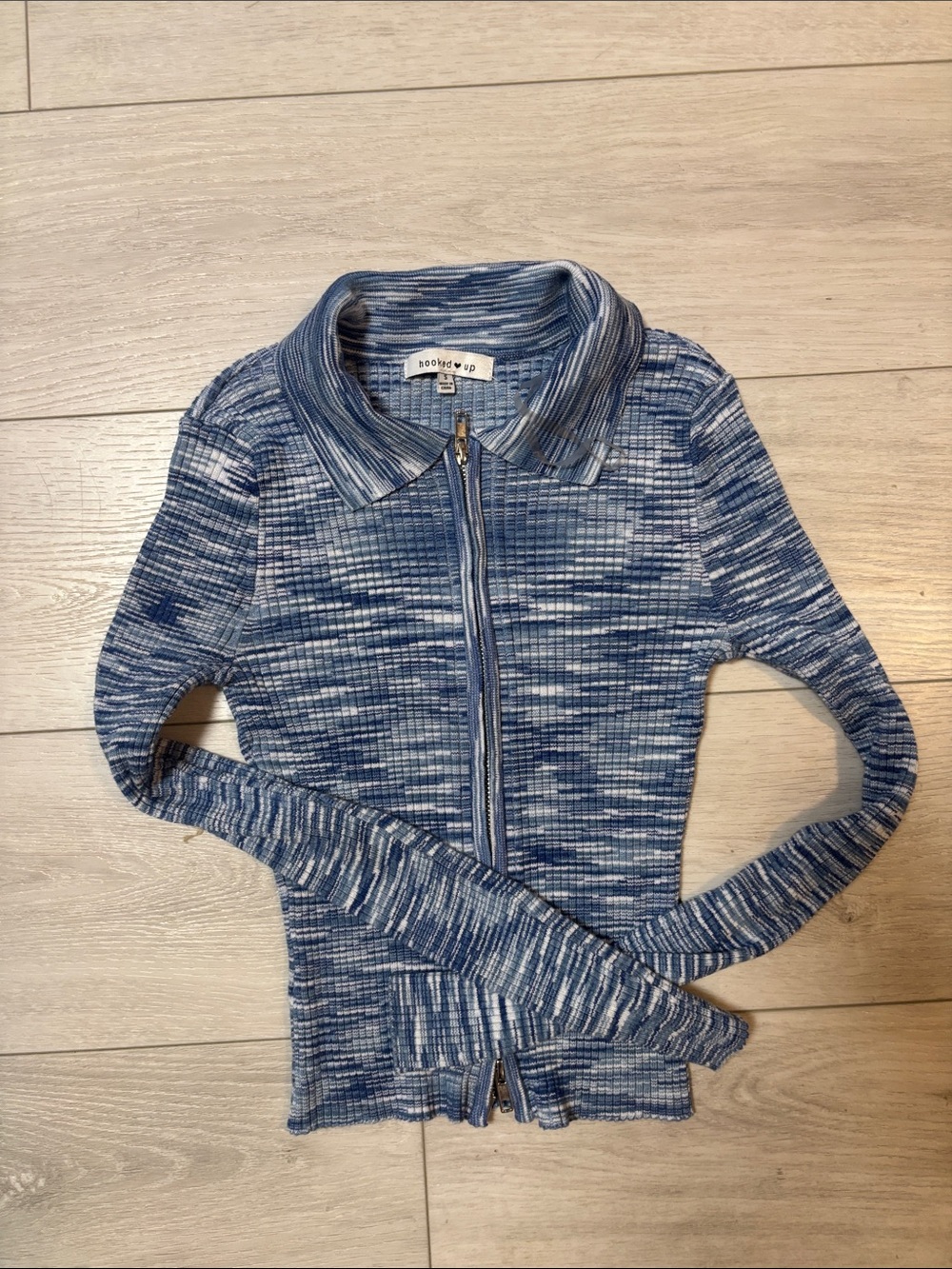 Hooked Up by IOT Blue Marled Zip-Front Long Sleeve Top